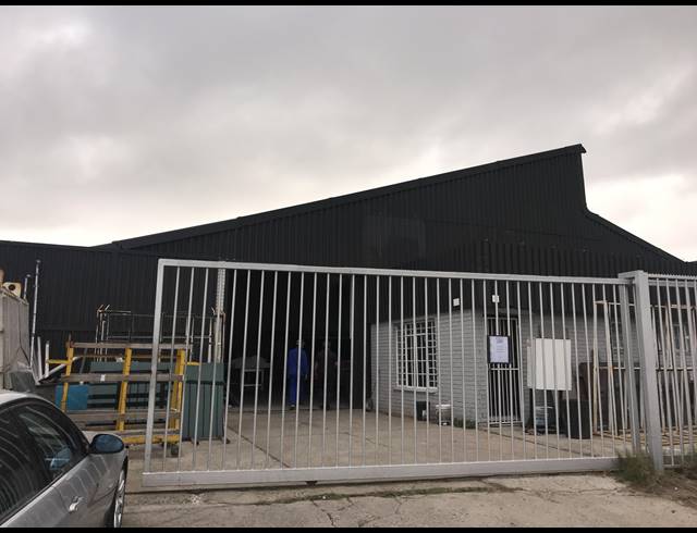 943M² FACTORY FOR SALE IN BRACKENFELL INDUSTRIAL